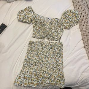 Petal and pup two piece floral set size small
